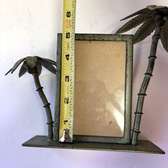 Pair Of Metal Palm Tree Candle Holders And Tropical 3.5x5” Frame - Picture 8 of 10